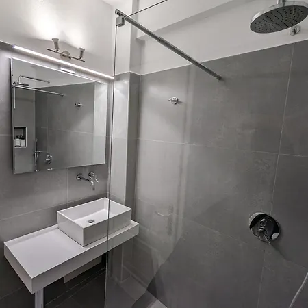Corfu Garitsa Spacious Apartment